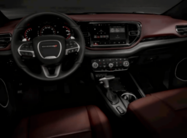 美式高颜值SUV,车长5.1米,提供V6、V8发动机,非承载车身+四驱